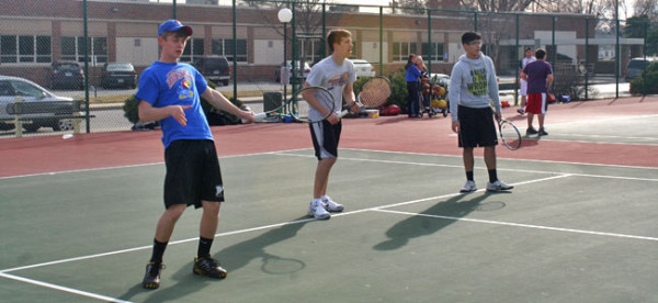 Tennis+boys+start+practices%2C+new+season