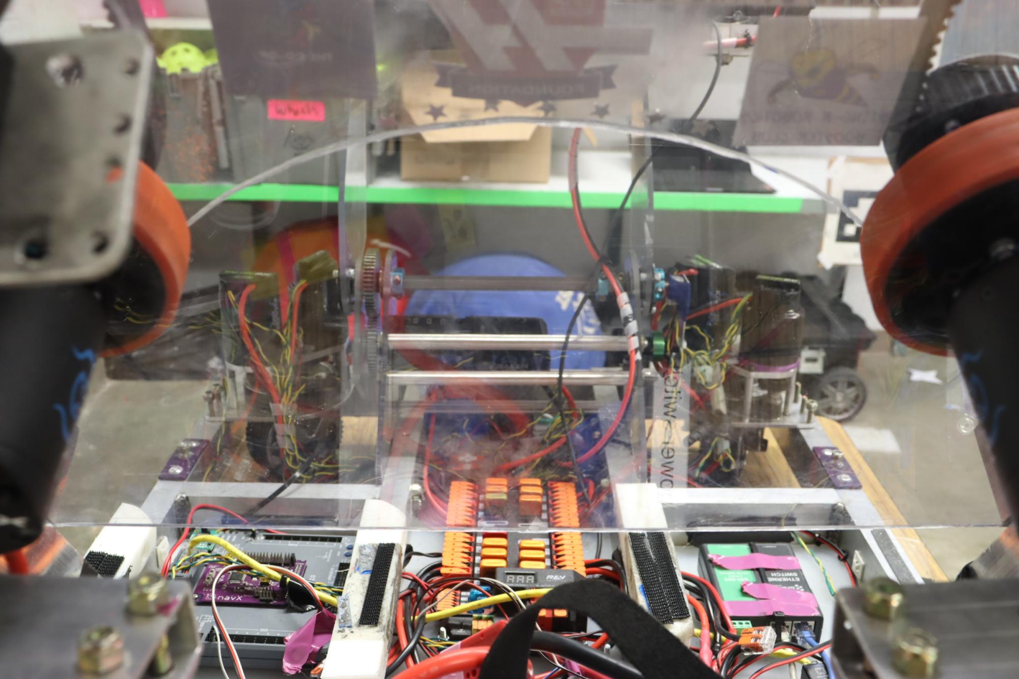 Robotics team STING-R prepares for new season